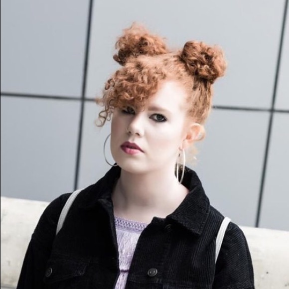 Meet your Posher, Allison Claire - Picture 8 of 8